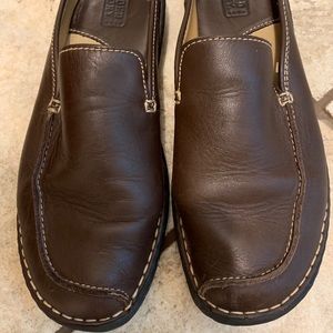 Brown Leather Clogs/Mules